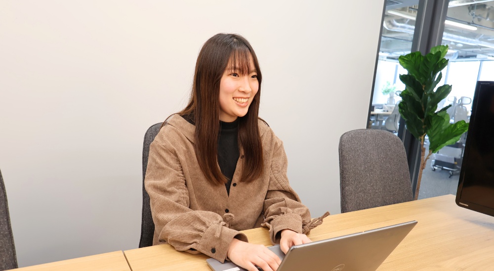 幼稚園教諭からEC業界へ——「誰かの役に立てる場所」を探して